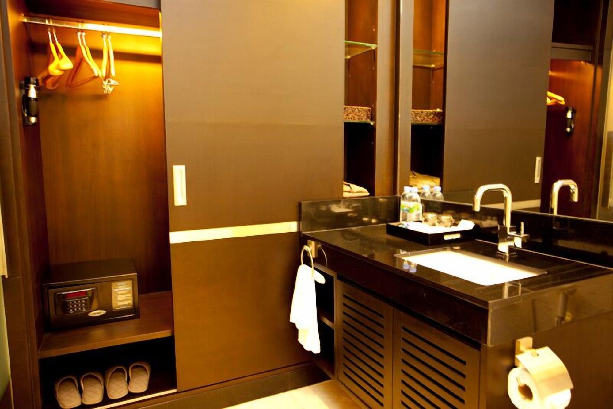 Pietra Bangkok Hotel Kültér fotó